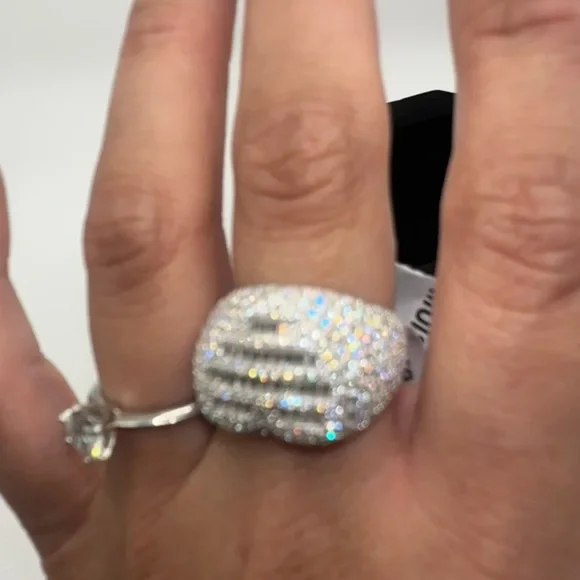 4ct Moissanite Heart Ring - Picture 8 of 16